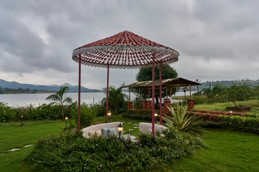 SaffronStays Sarvam, Igatpuri