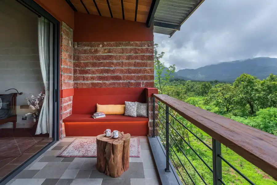 SaffronStays Satori Lake, Mulshi