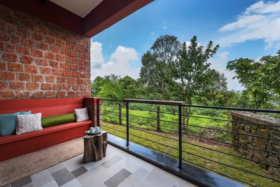 SaffronStays Satori Lake, Mulshi