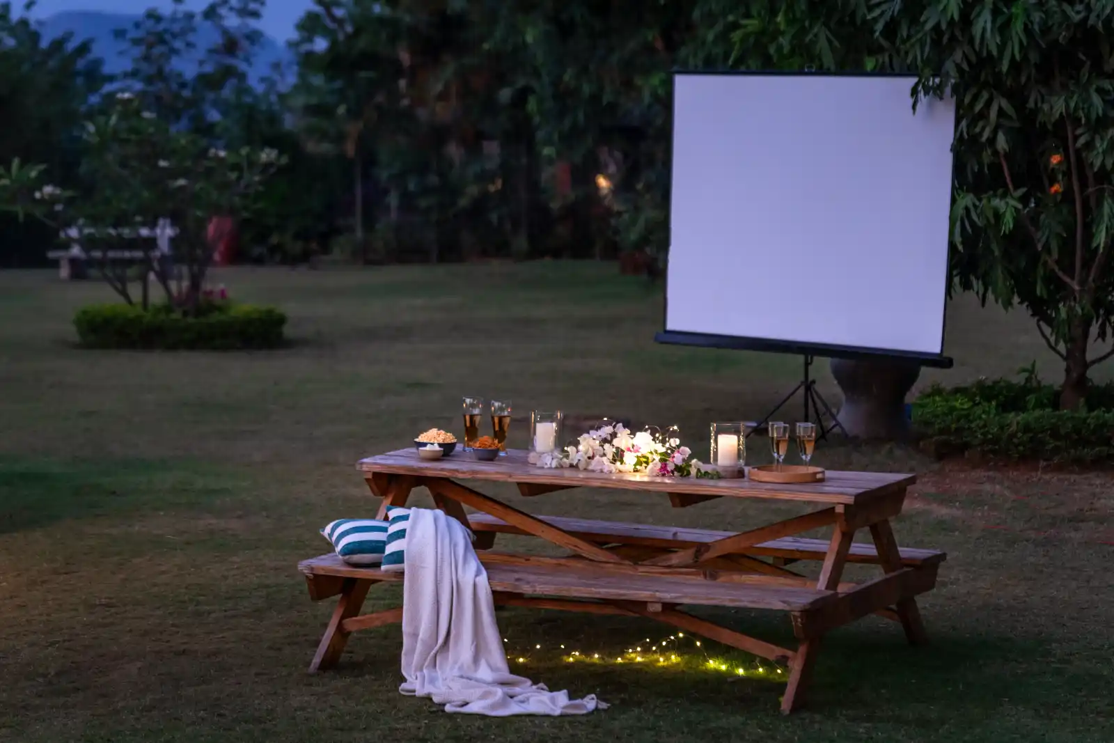 SaffronStays Satori Lake, Mulshi