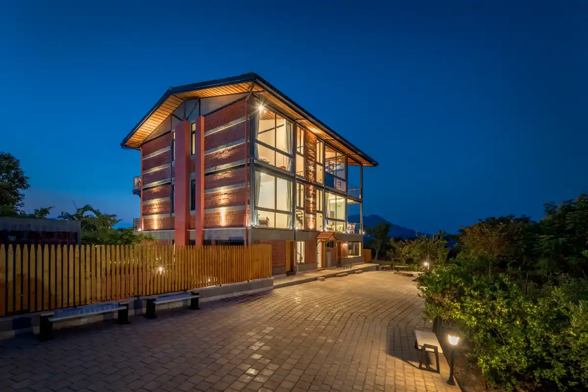 SaffronStays SATORI Perch, Mulshi