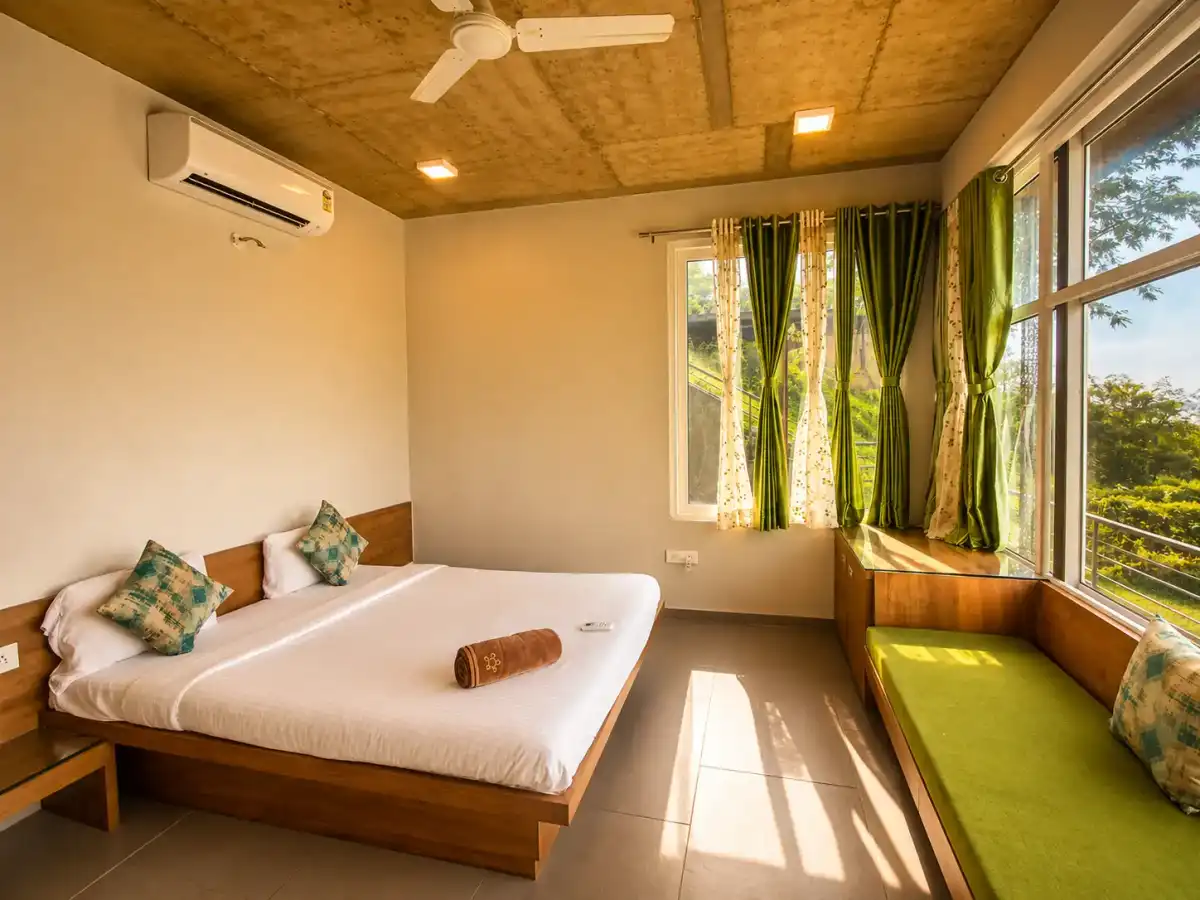 SaffronStays Serenity, Igatpuri