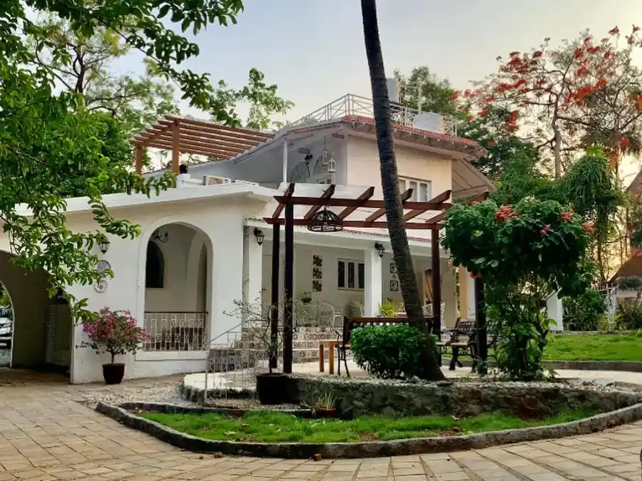 SaffronStays SidDes, Vikramgad