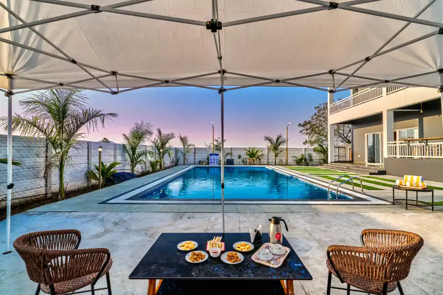 SaffronStays Six Oaks, Nashik