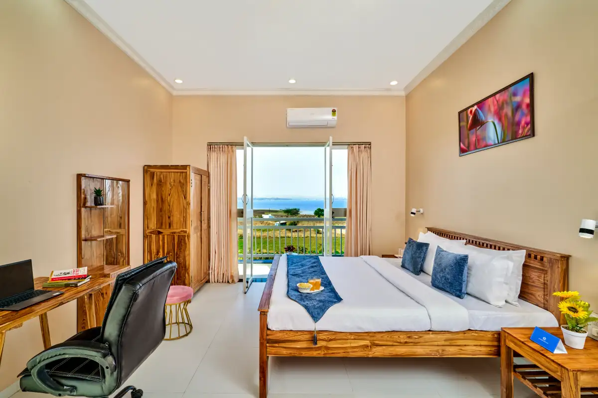 SaffronStays Six Oaks, Nashik