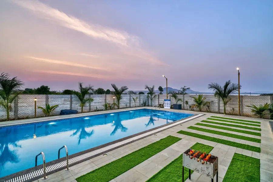 SaffronStays Six Oaks, Nashik