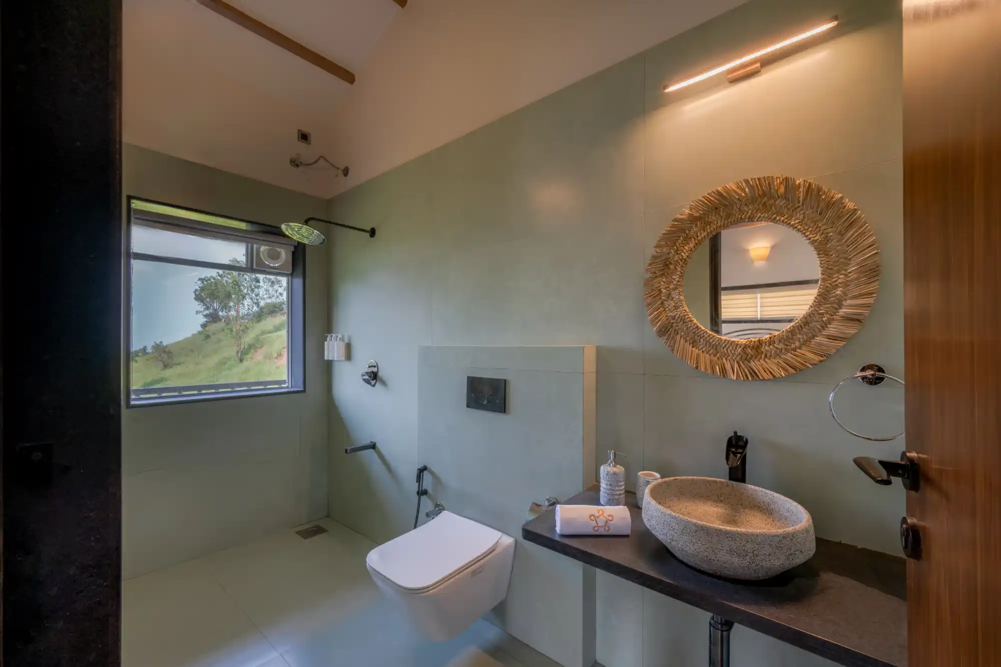 SaffronStays Skyfall, Panchgani
