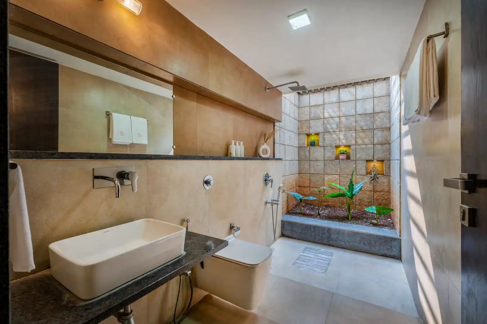 SaffronStays Sommeliers Choice, Nashik