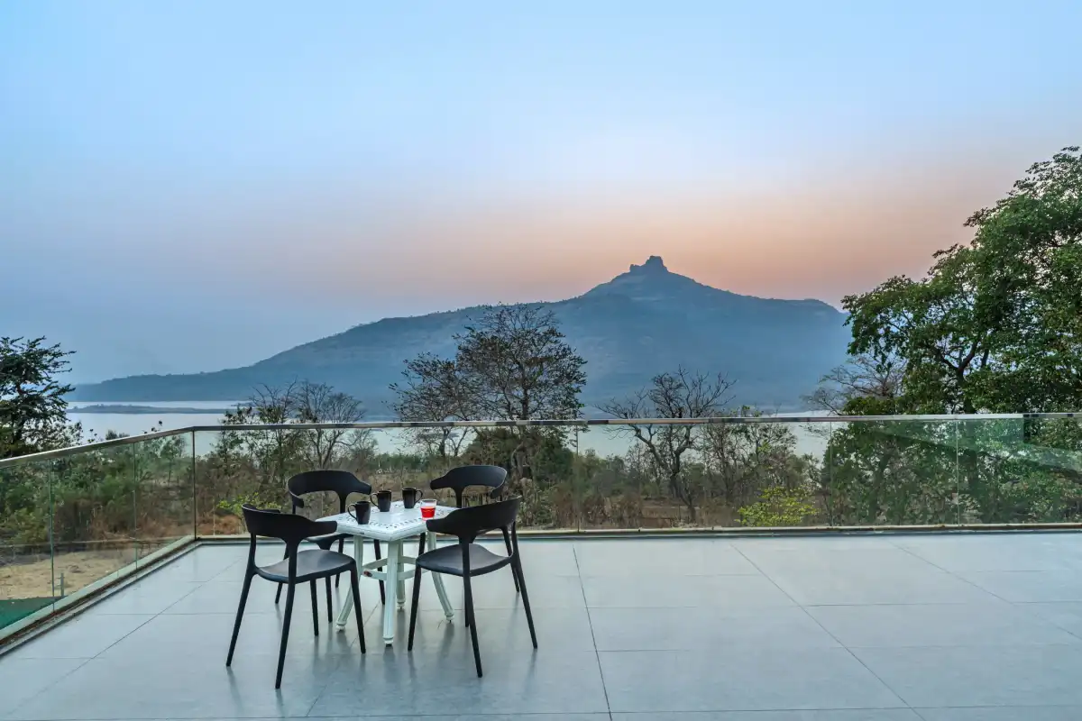 SaffronStays Stargazer, Karjat