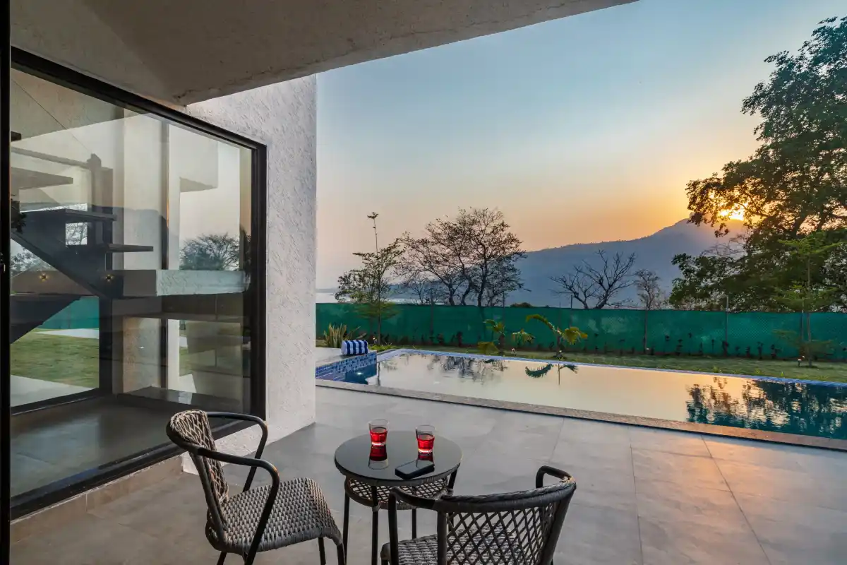 SaffronStays Stargazer, Karjat