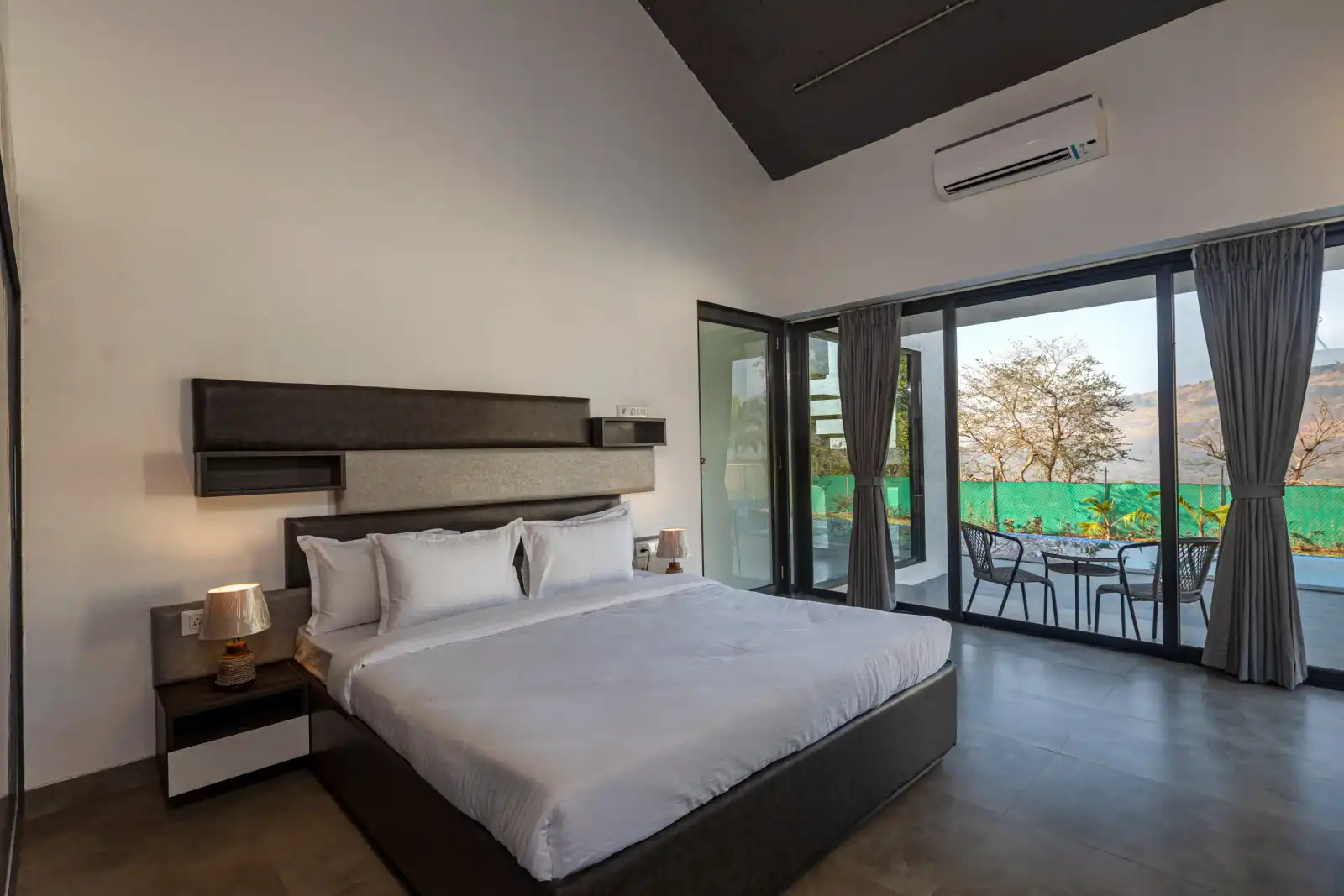 SaffronStays Stargazer, Karjat