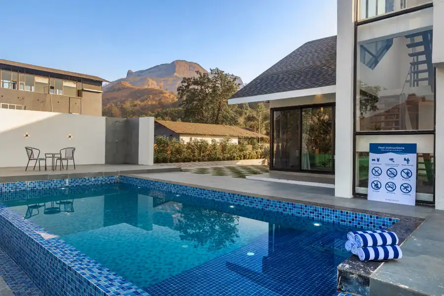 SaffronStays Stargazer, Karjat