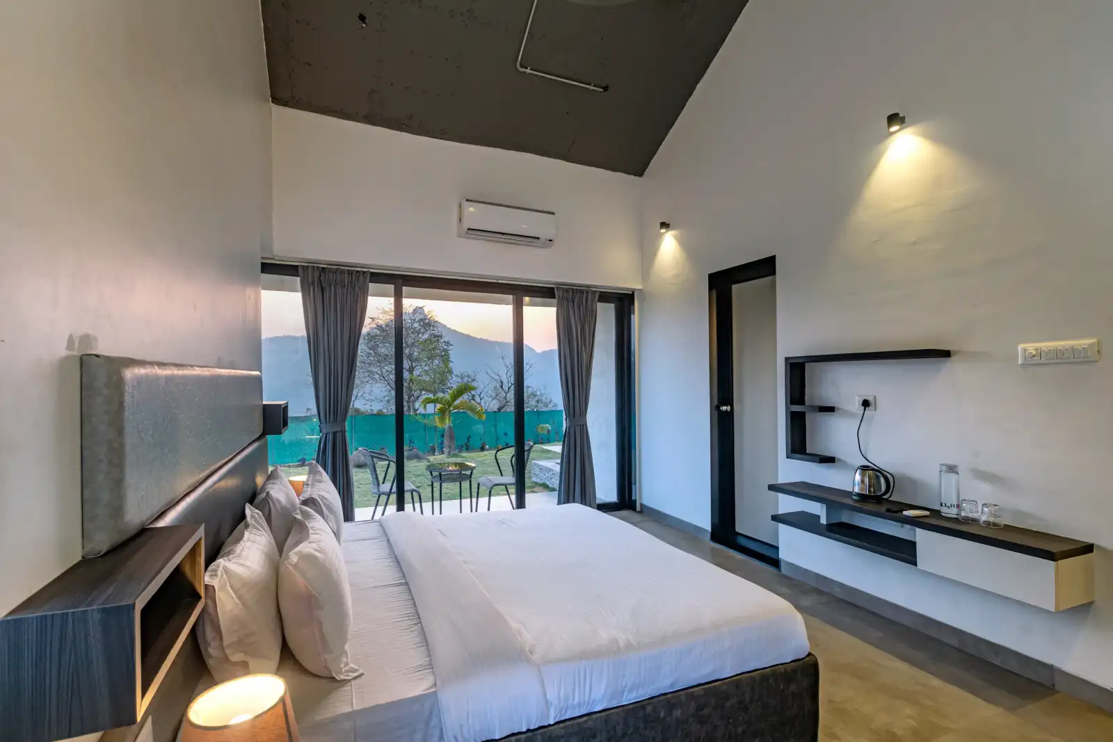 SaffronStays Stargazer, Karjat