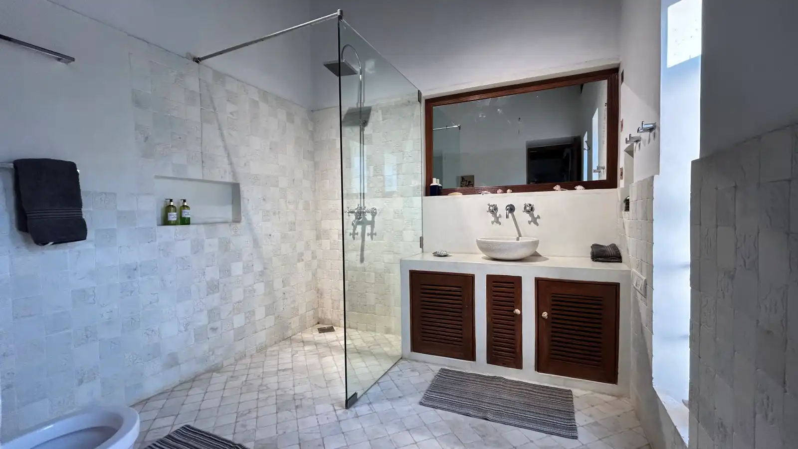 SaffronStays Stella Maris, Redi