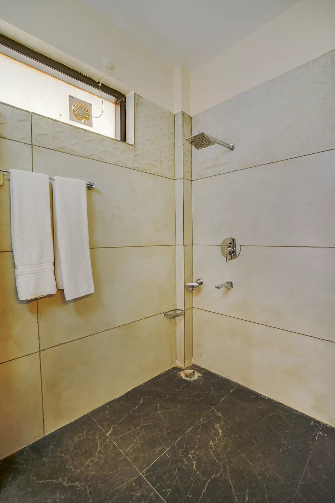 SaffronStays Summer Estate, Kasauli