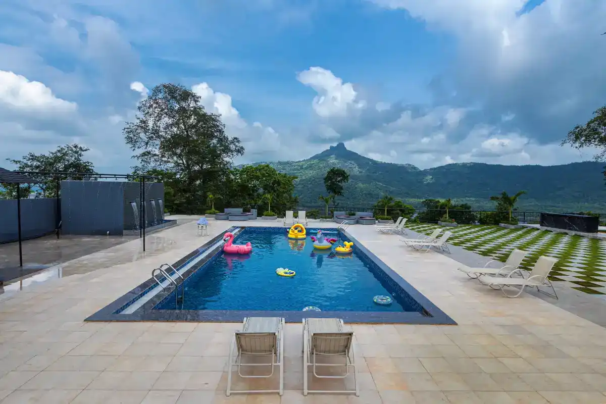 SaffronStays Sundowner, Karjat