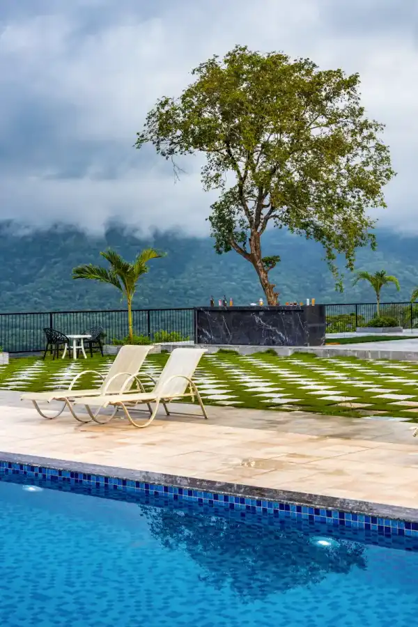 SaffronStays Sundowner, Karjat