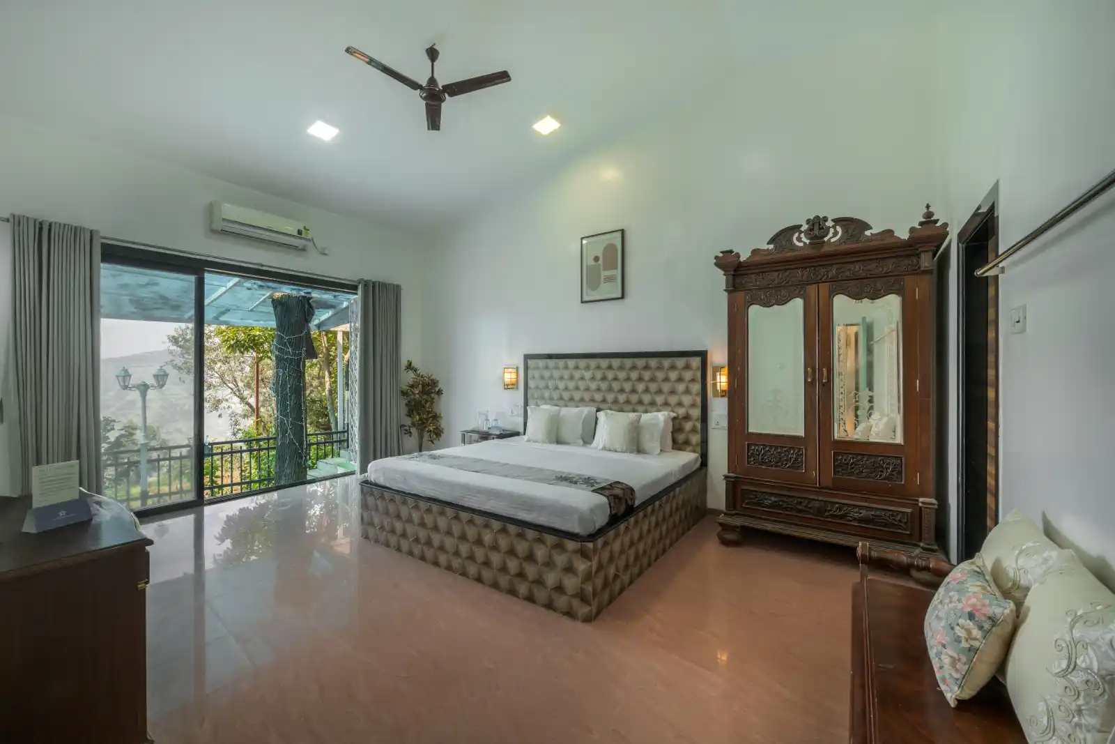 SaffronStays The Blue, Panchgani