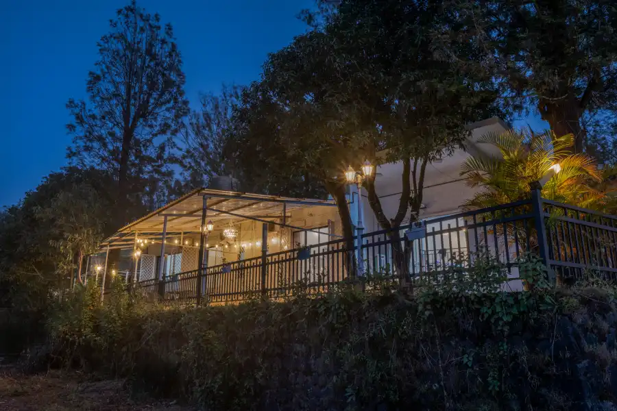 SaffronStays The Blue, Panchgani