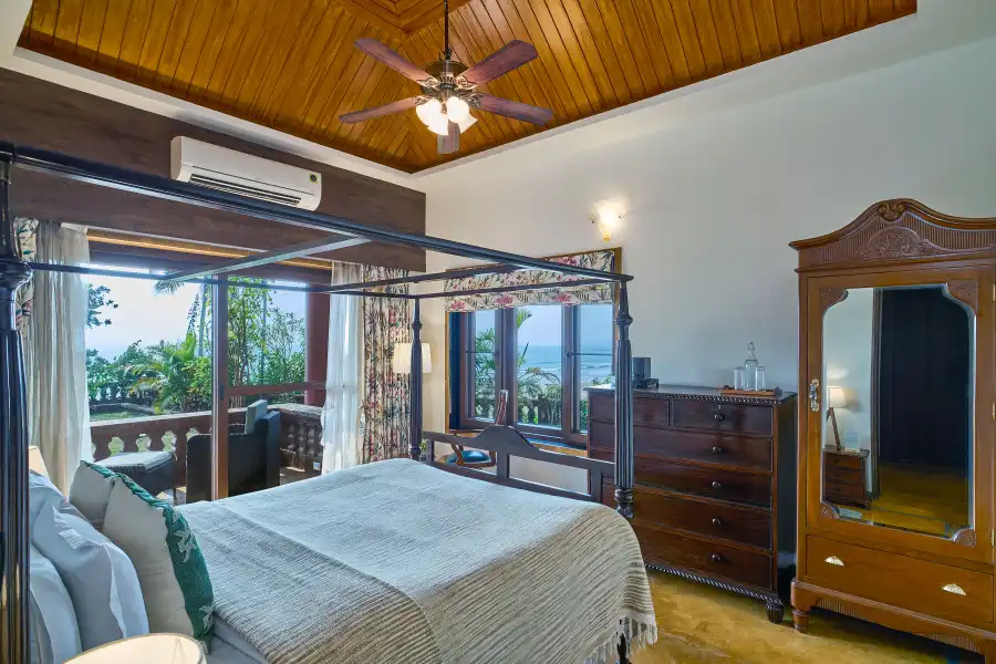 SaffronStays The Devrai, Khavane