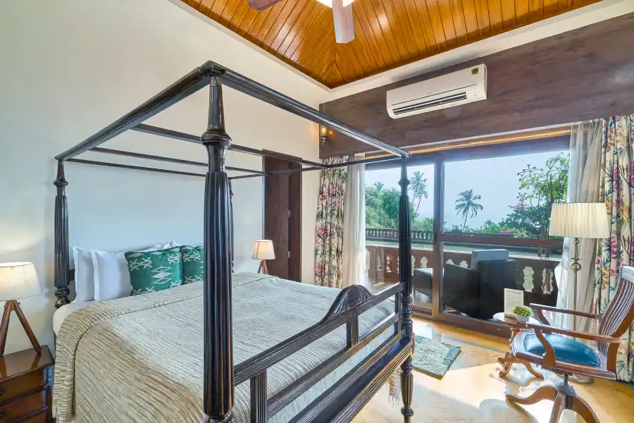 SaffronStays The Devrai, Khavane