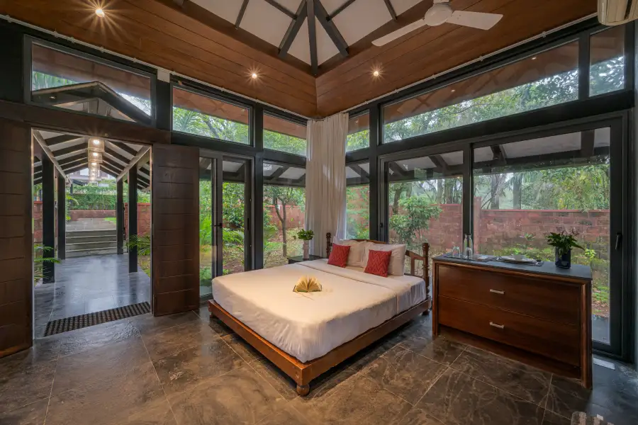 SaffronStays The Glasshouse, Panchgani