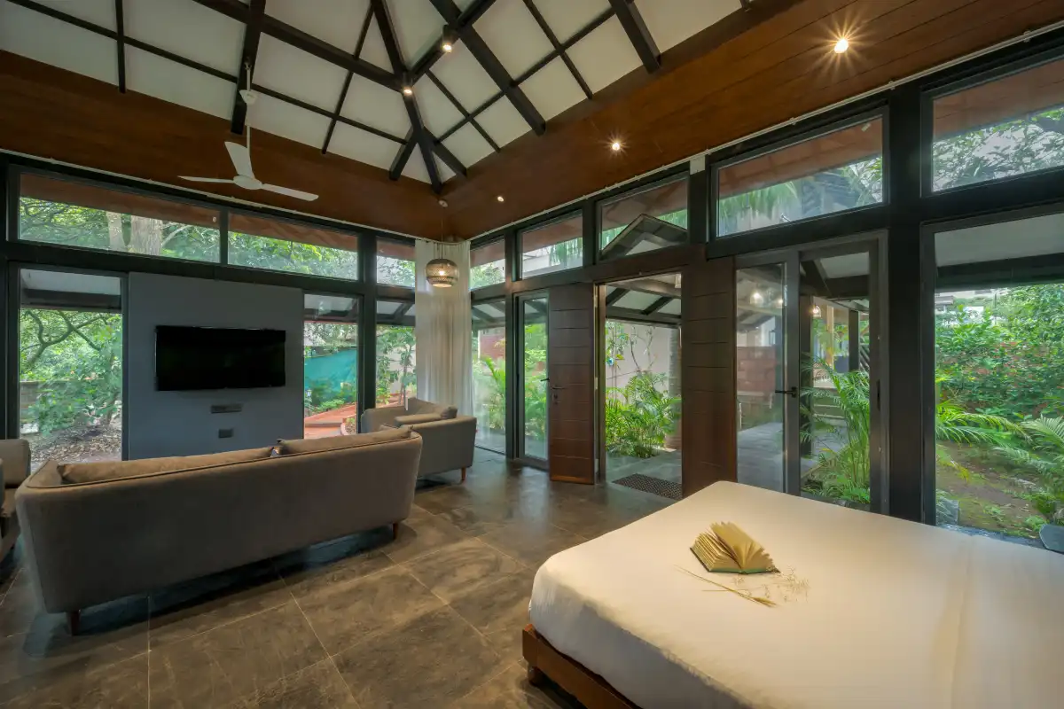 SaffronStays The Glasshouse, Panchgani