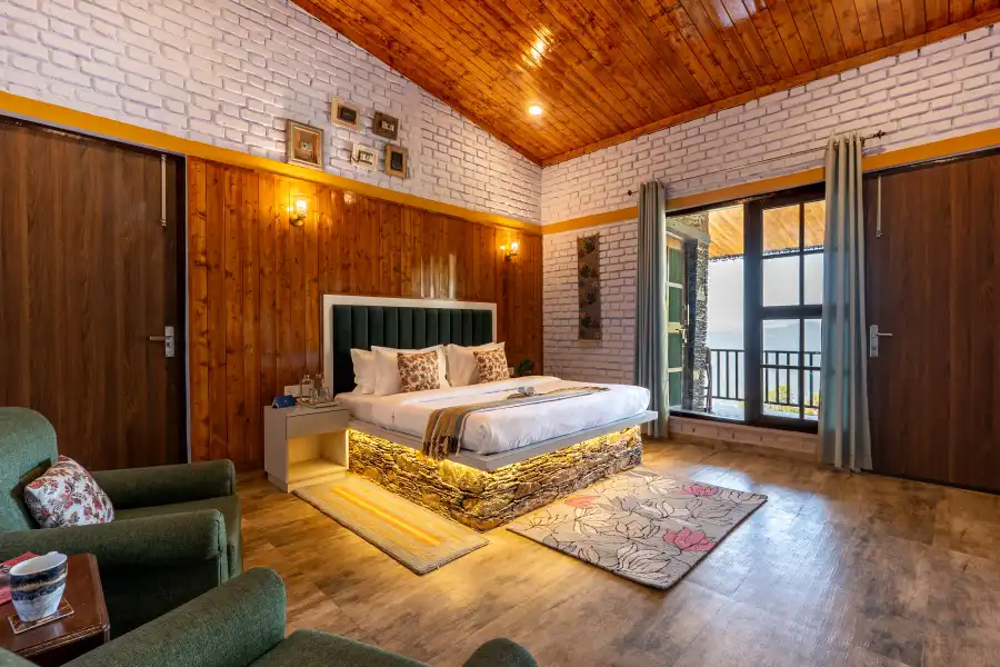 SaffronStays The Rhodoville, Kanatal
