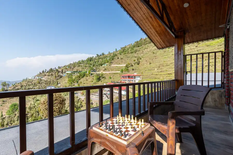 SaffronStays The Rhodoville, Kanatal