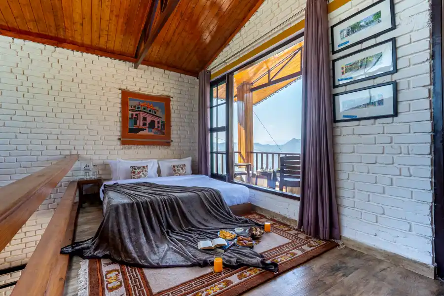 SaffronStays The Rhodoville, Kanatal
