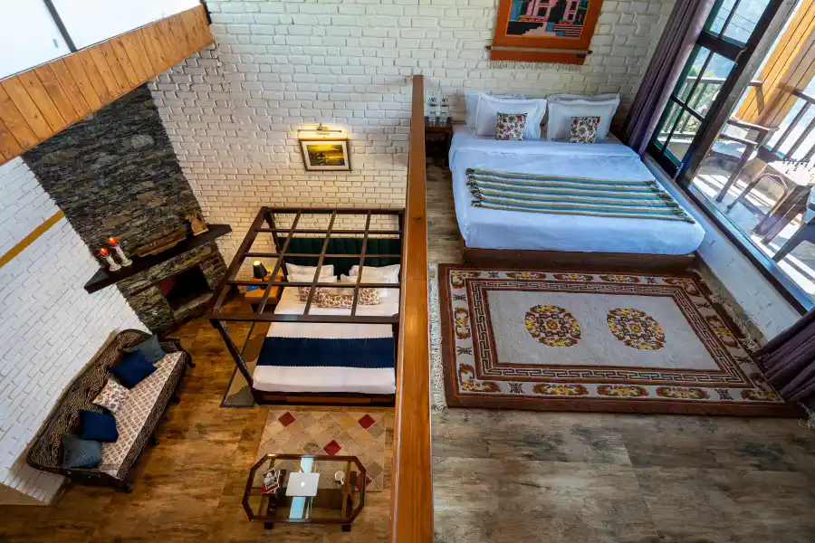 SaffronStays The Rhodoville, Kanatal