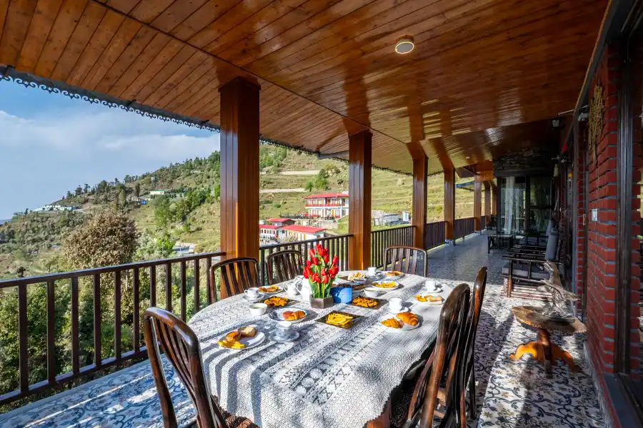 SaffronStays The Rhodoville, Kanatal