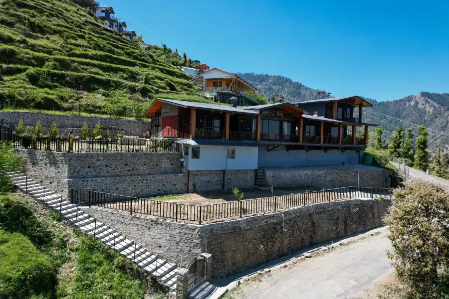 SaffronStays The Rhodoville, Kanatal