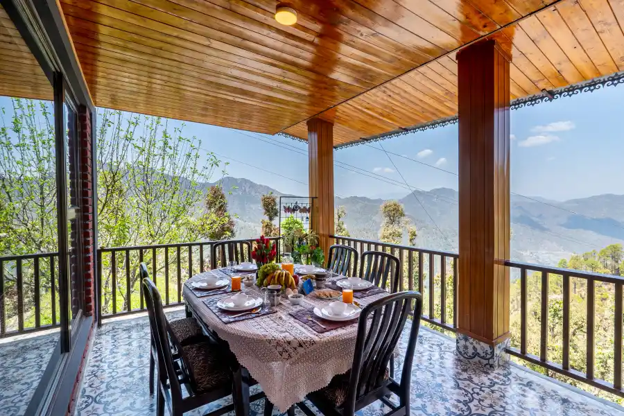 SaffronStays The Rhodoville, Kanatal