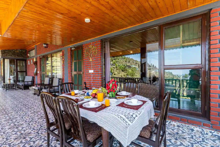 SaffronStays The Rhodoville, Kanatal
