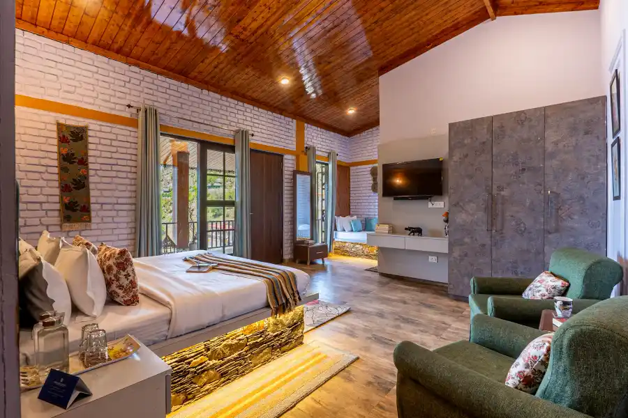 SaffronStays The Rhodoville, Kanatal