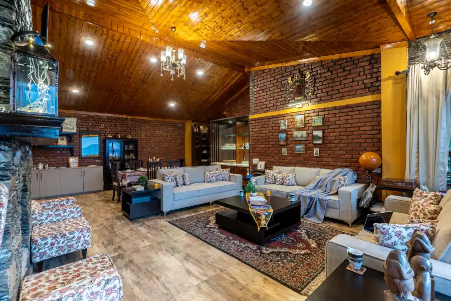 SaffronStays The Rhodoville, Kanatal