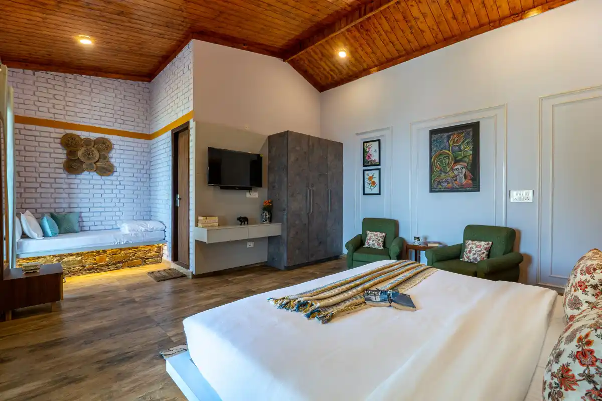 SaffronStays The Rhodoville, Kanatal