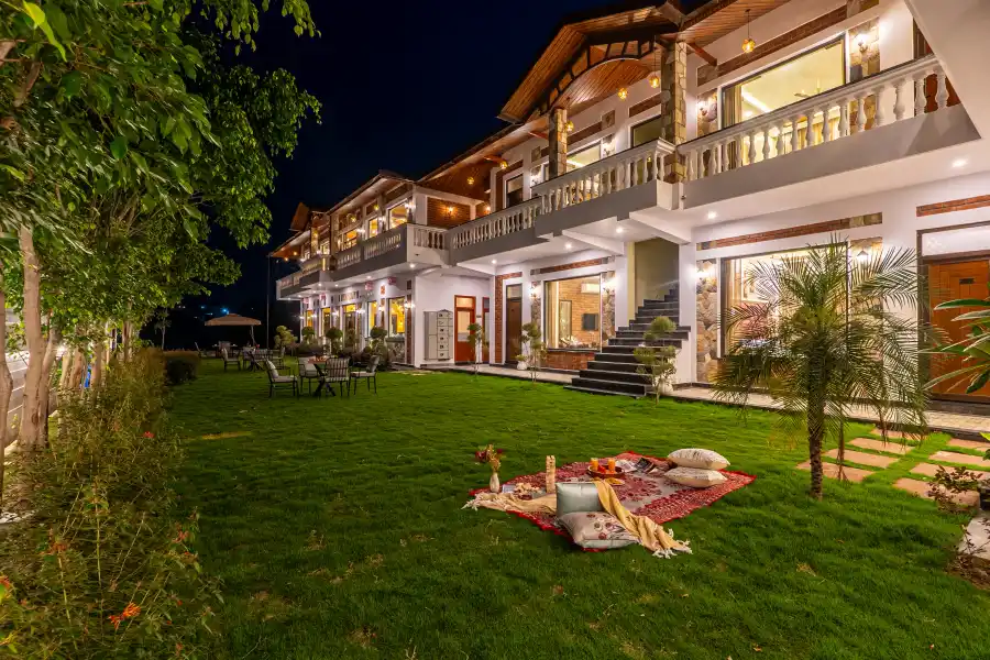 SaffronStays The Tikrola, Dehradun