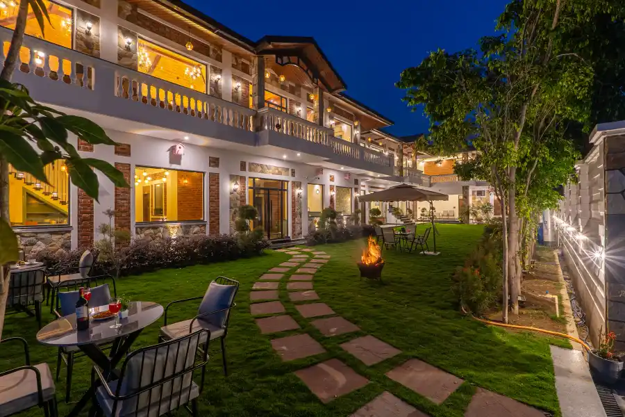 SaffronStays The Tikrola, Dehradun