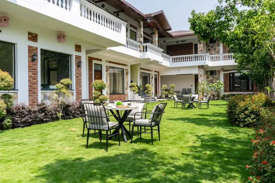 SaffronStays The Tikrola, Dehradun