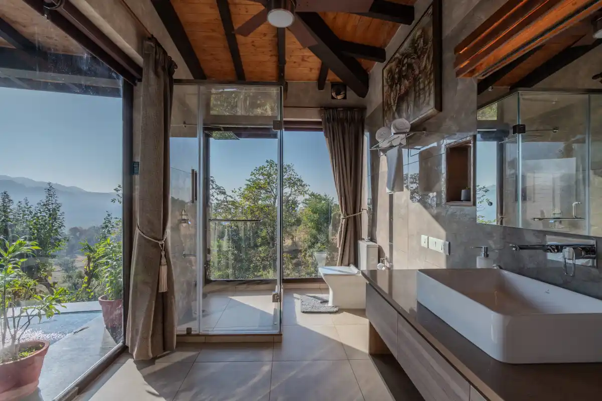 SaffronStays Timber Aqua, Dehradun