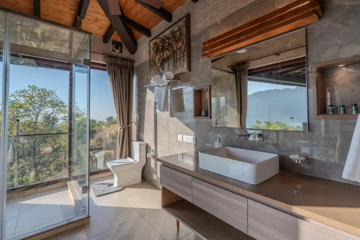 SaffronStays Timber Aqua, Dehradun