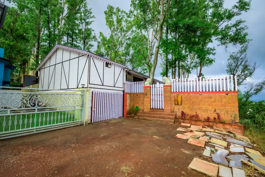 SaffronStays Tudor Rose, Panchgani