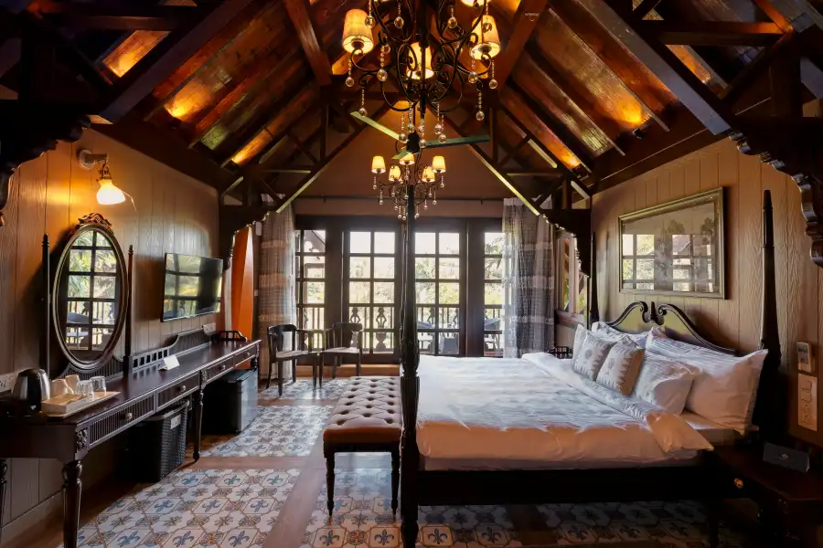 SaffronStays Tudor San, Candolim