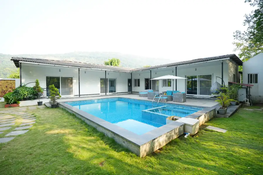 SaffronStays Turquoise Maison, Karjat