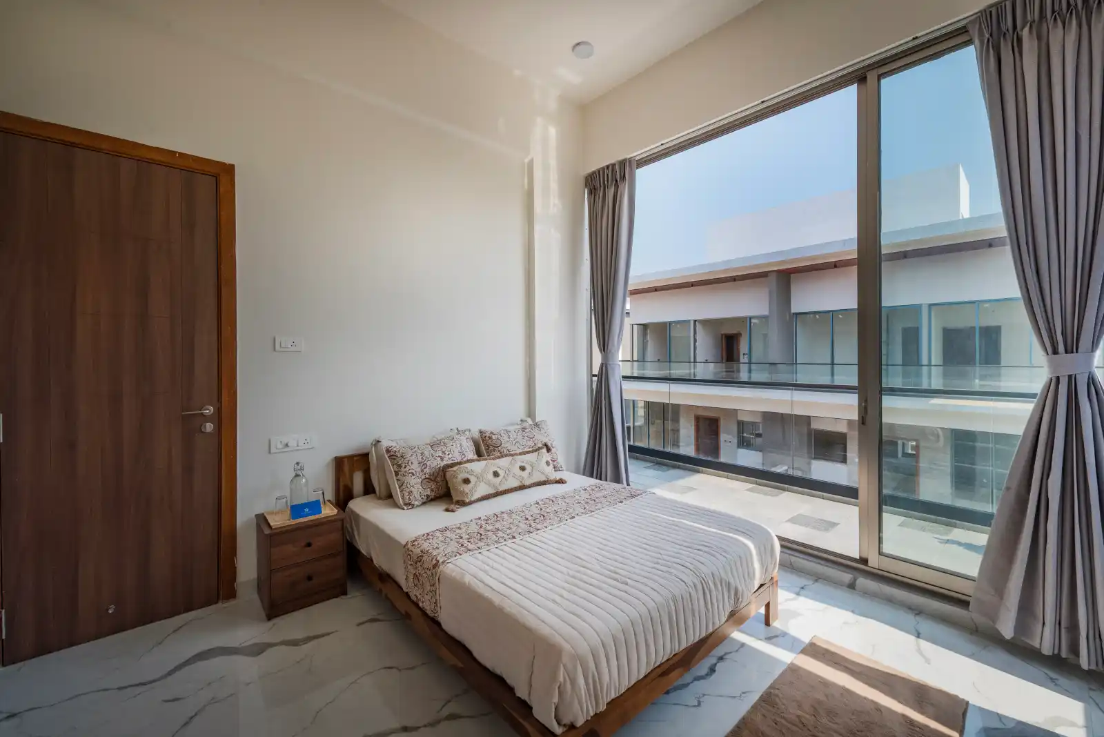 SaffronStays Twin, Lonavala