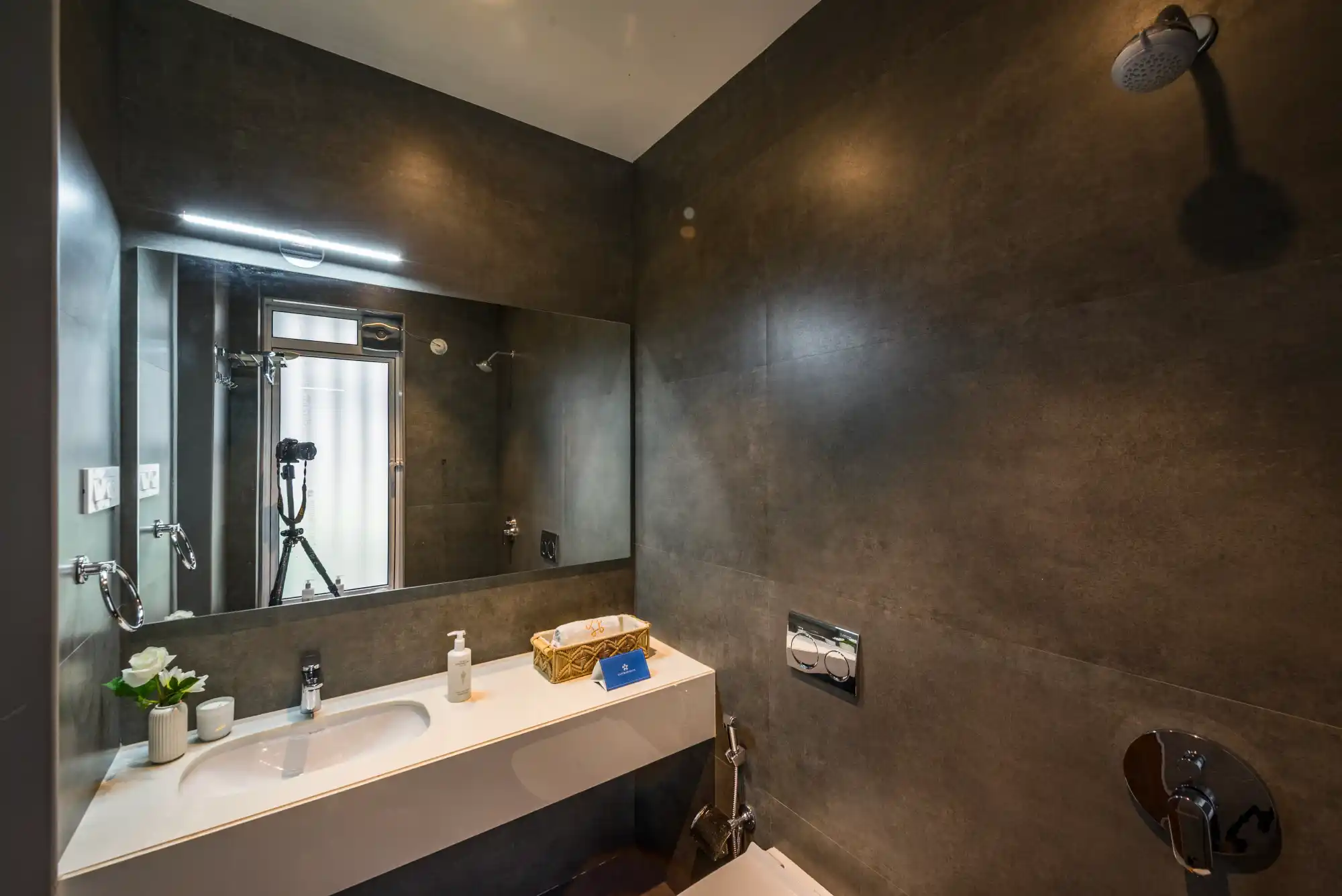 SaffronStays Twin, Lonavala