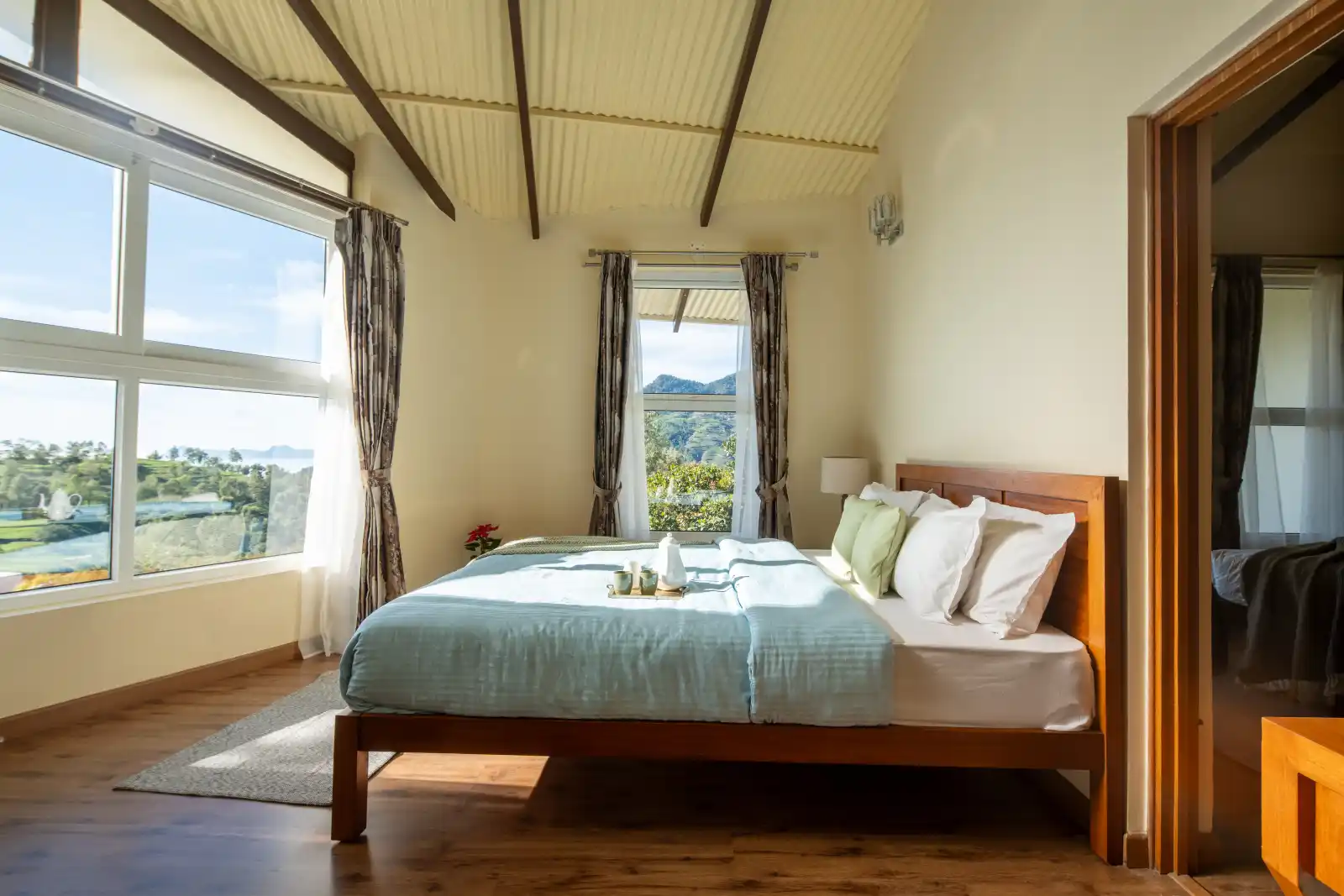 SaffronStays Valleyfall, Kotagiri