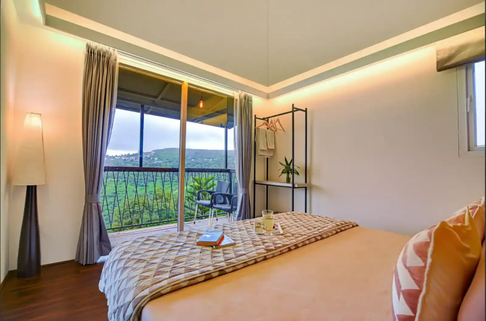 SaffronStays Verandah, Panchgani
